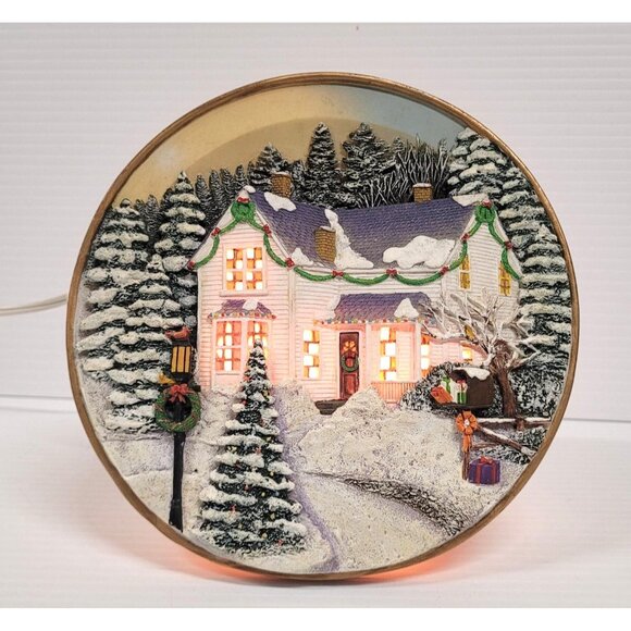 Night Light Three Dimensional Winter Scene Decorative Accent Lamp 6 3/4'' - Picture 2 of 5